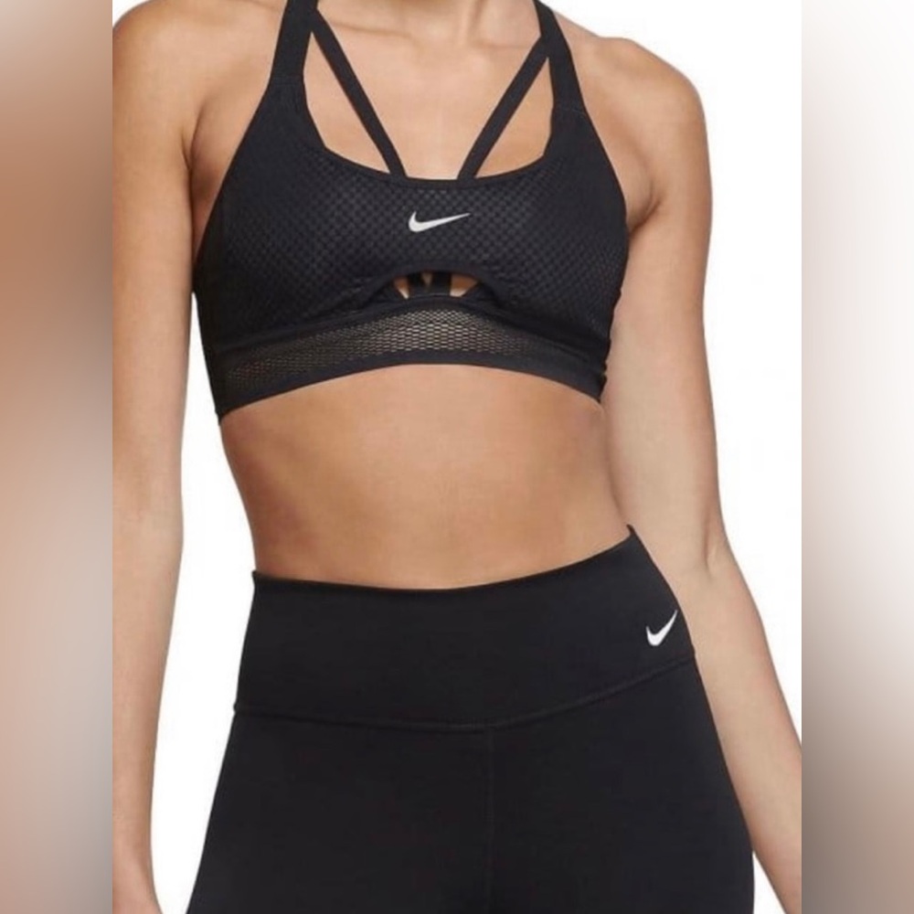 Women’s Nike Training Ultrabreathe Indy Light Sports Bra